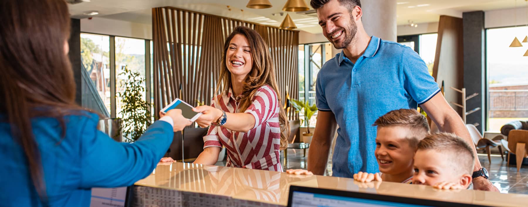 Modern and Guest-Friendly Hotel Lobby Renovation Ideas | GLR, Inc.